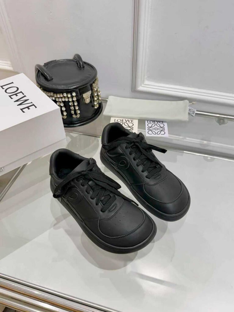 Loewe Unisex Sneakers detail 2