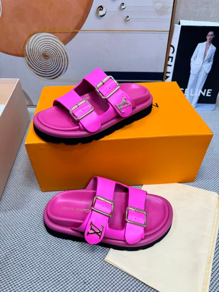Louis Vuitton Unisex Slides detail image 2