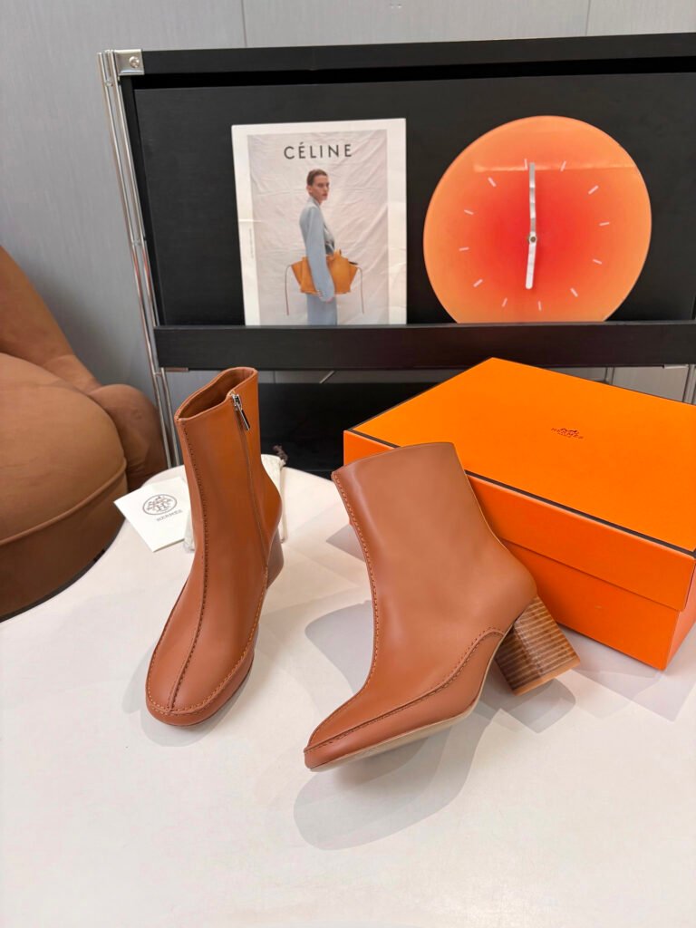 Hermès Unisex Ankle Boots detail 2