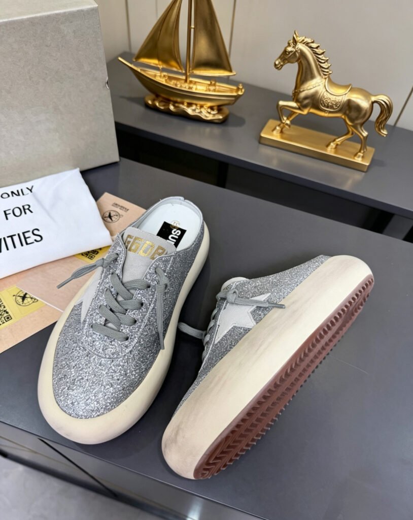 Golden Goose Women's Chunky Sneakers detail image 2