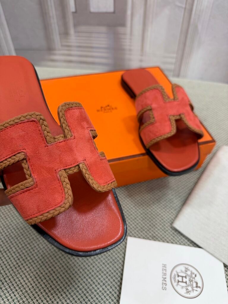 Hermès Unisex Slides detail 2