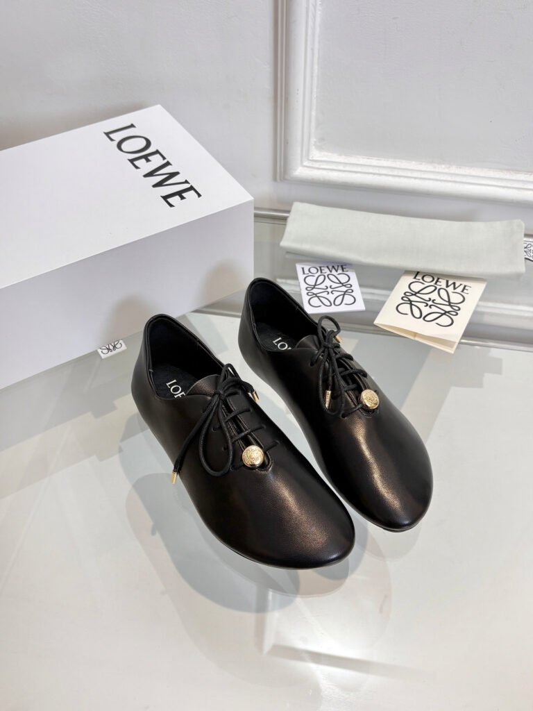 Loewe Unisex Sneakers detail 2