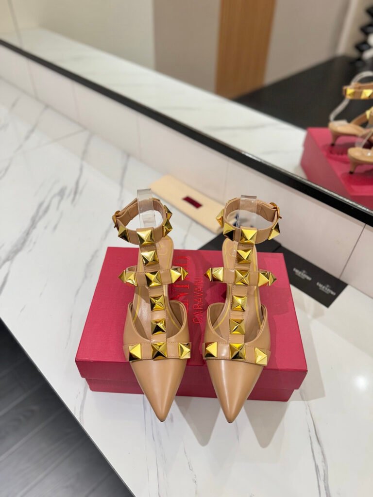 Valentino Garavani Unisex Slides detail image 2