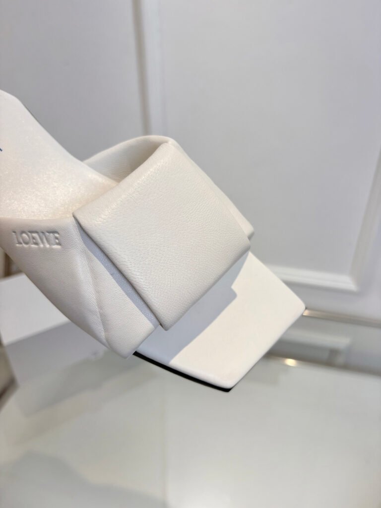 Loewe Unisex Sneakers detail image 2