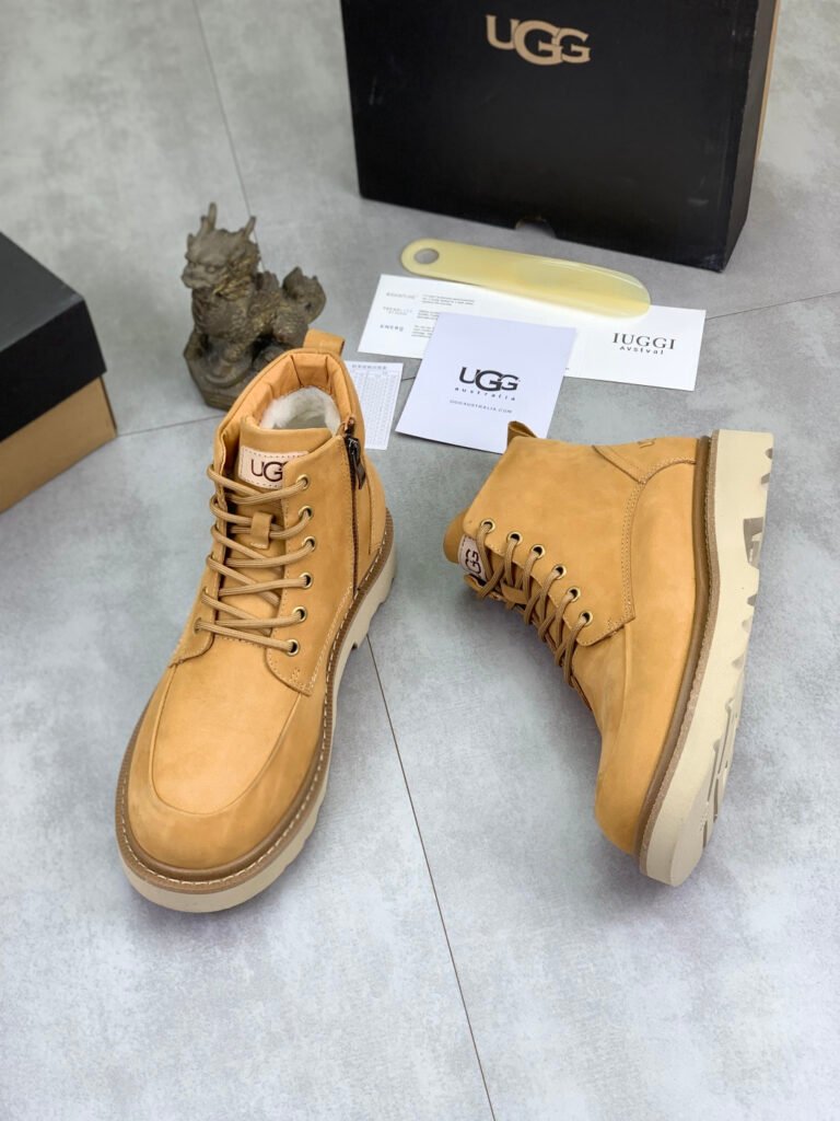 UGG Men's Combat Boots detail image 2