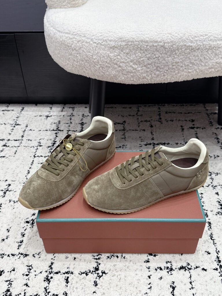 Loro Piana Unisex Sneakers detail 2