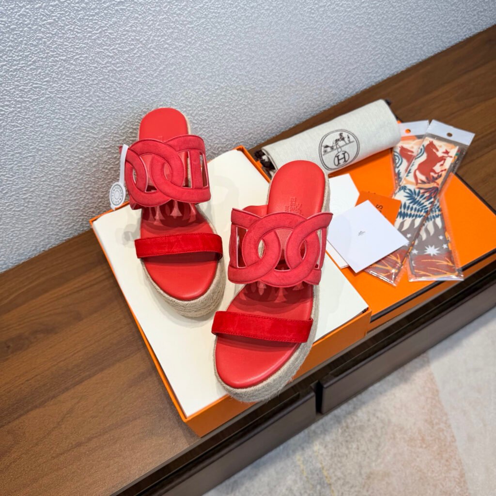 Hermès Unisex Slides detail 2