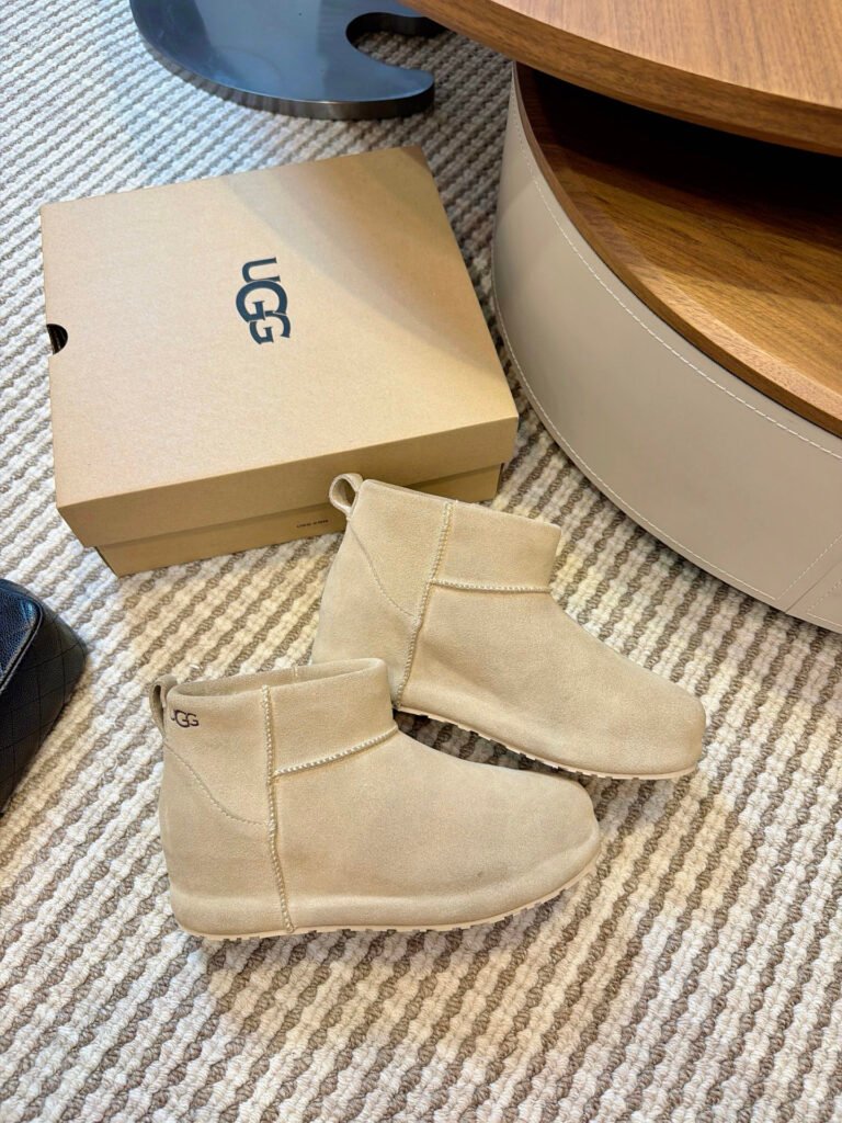 UGG Women's High-Top Sneakers detail 2