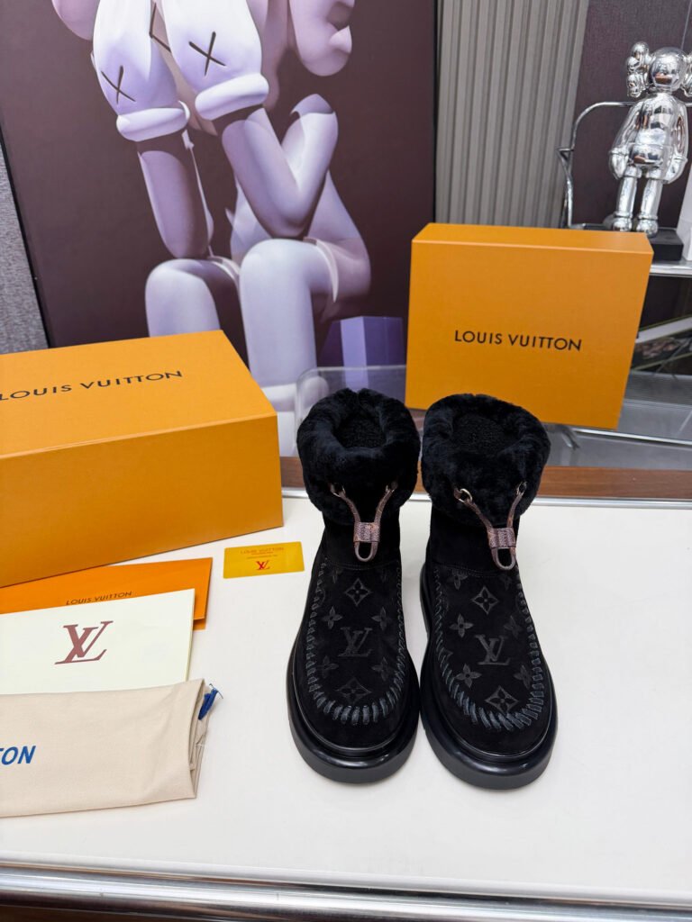 Louis Vuitton Unisex Boots detail image 2