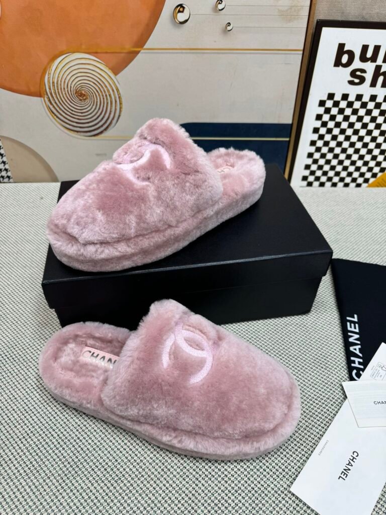 Chanel Unisex Shearling Shoes detail image 2