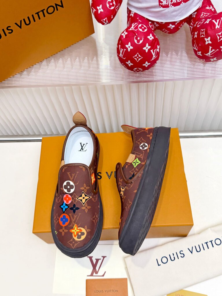 Louis Vuitton Men's Sneakers detail image 2