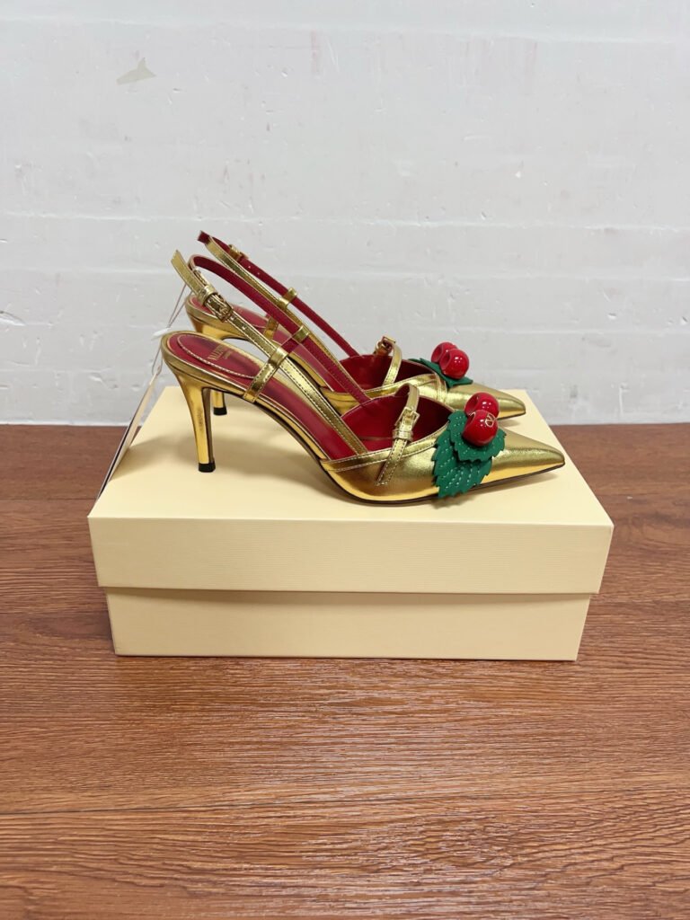 Valentino Garavani Women's High-Heel Pumps detail image 2