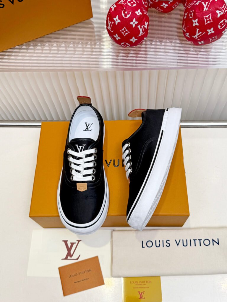 Louis Vuitton Men's Sneakers detail image 2