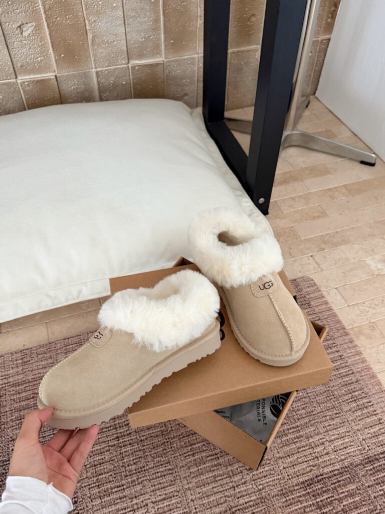 UGG Unisex Platform Sneakers detail image 2