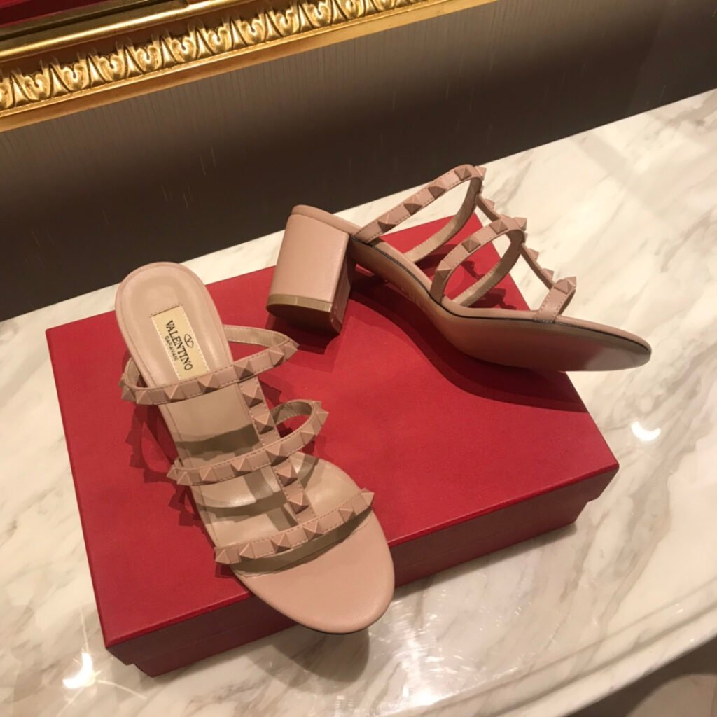 Valentino Garavani Unisex Sneakers detail image 2