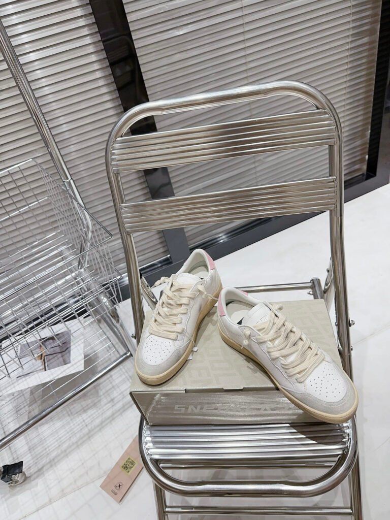 Golden Goose Unisex Distressed Sneakers detail 2