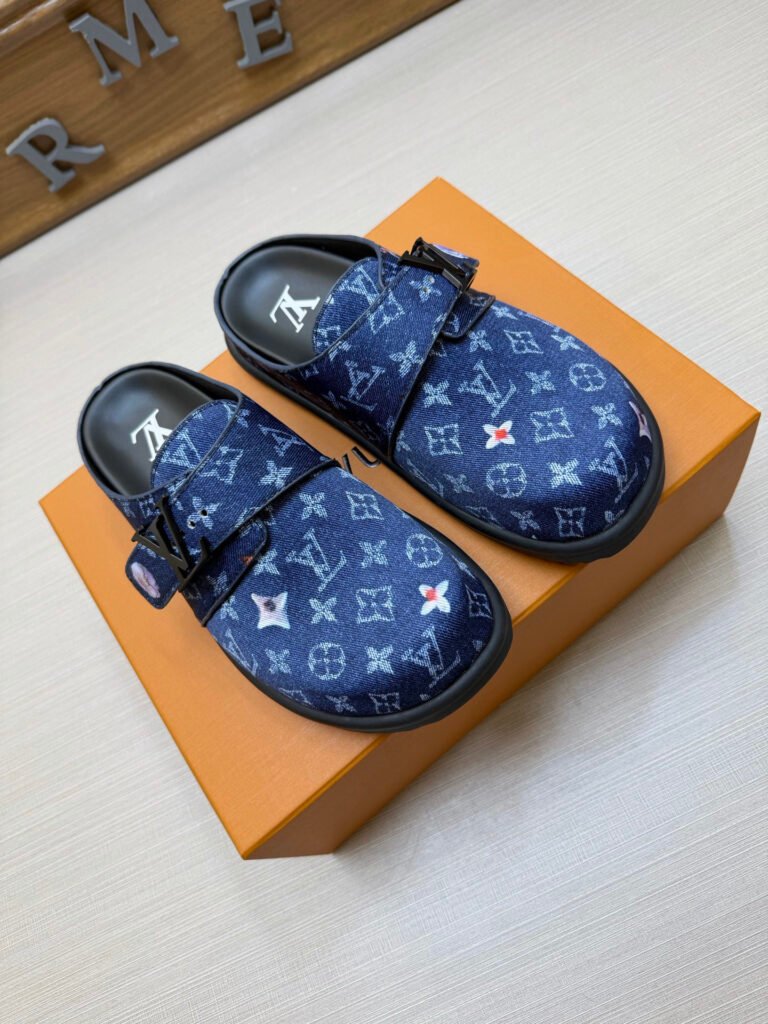 Louis Vuitton Men's Slides detail image 2
