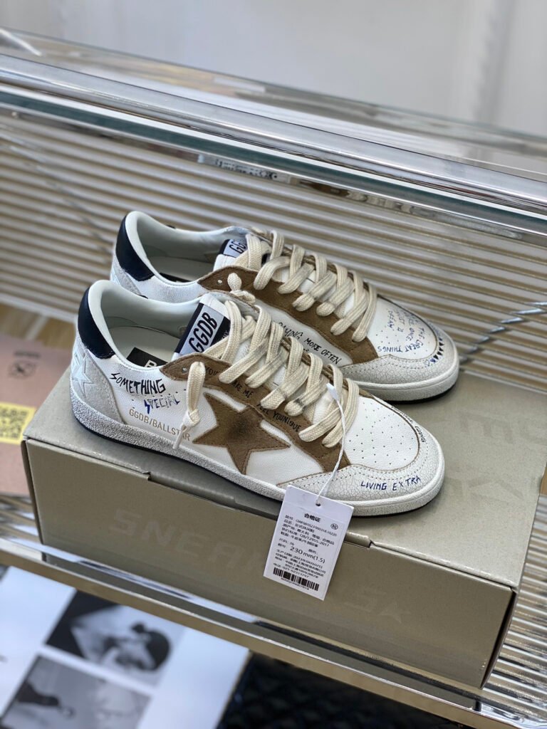 Golden Goose Unisex Sneakers detail image 2