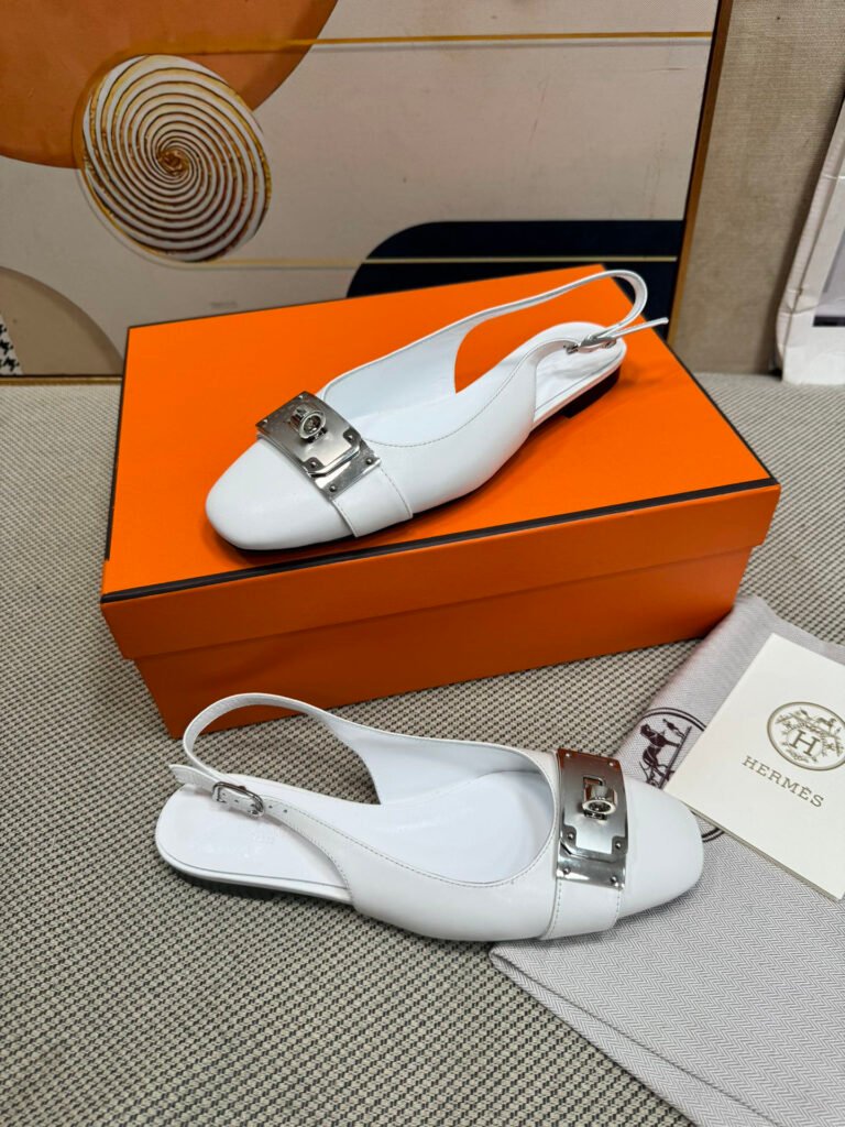 Hermès Unisex Sandals detail 2