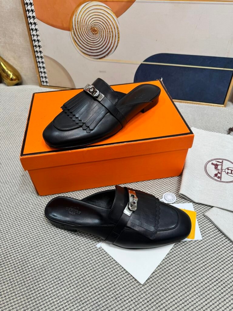 Hermès Unisex Loafers detail 2
