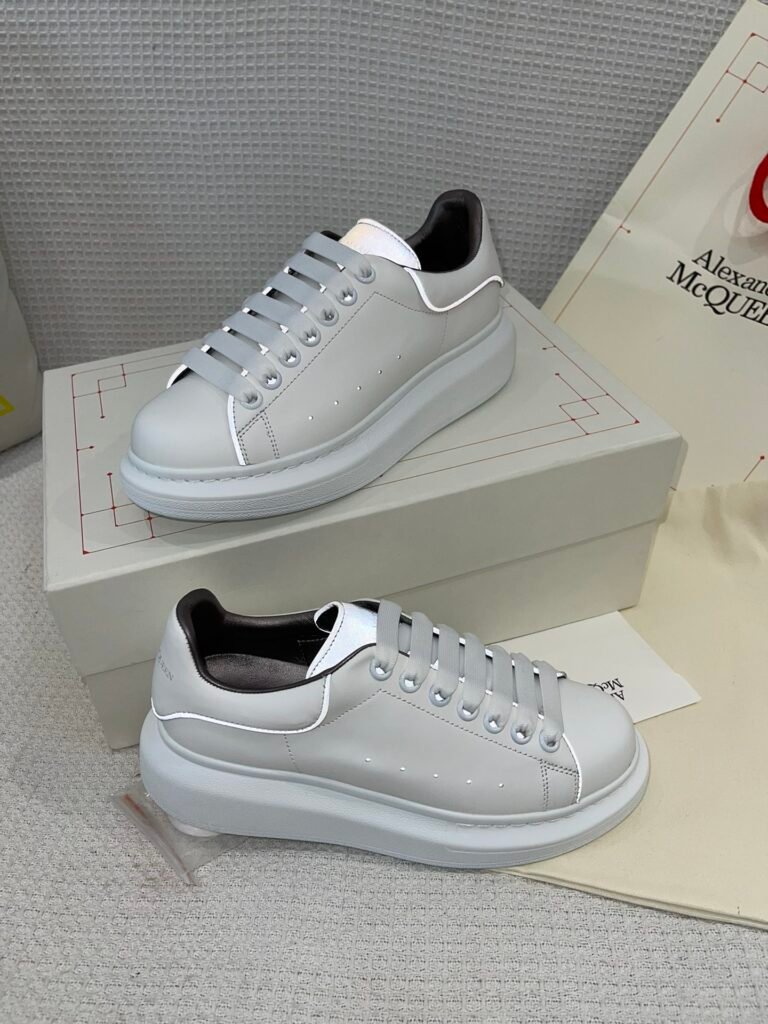 Alexander McQueen Unisex White Low-Top Sneakers detail 2