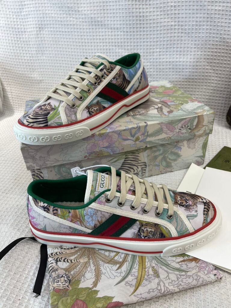 Gucci Unisex High-Top Sneakers detail 2