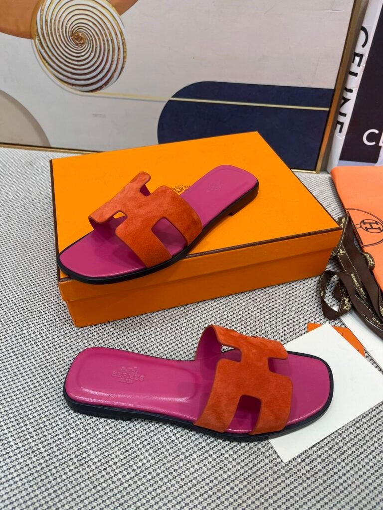 Hermès Unisex Slides detail 2