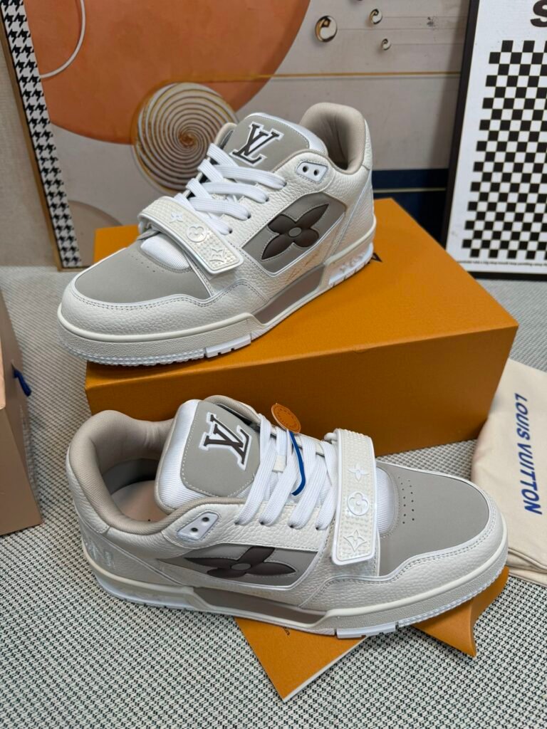Louis Vuitton Unisex Basketball Sneakers detail image 2