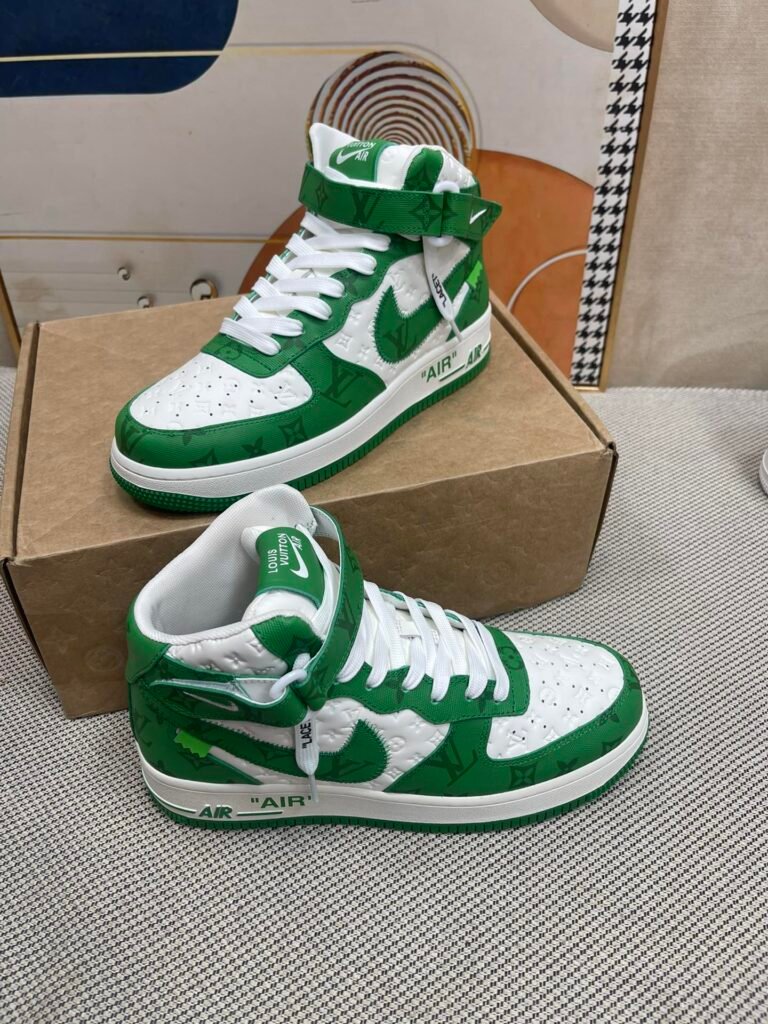 Louis Vuitton Unisex High-Top Sneakers detail image 2