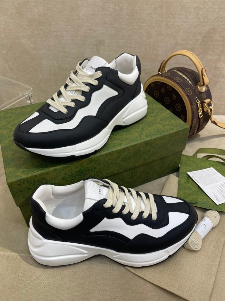 Dior Unisex Chunky Sneakers detail image 2