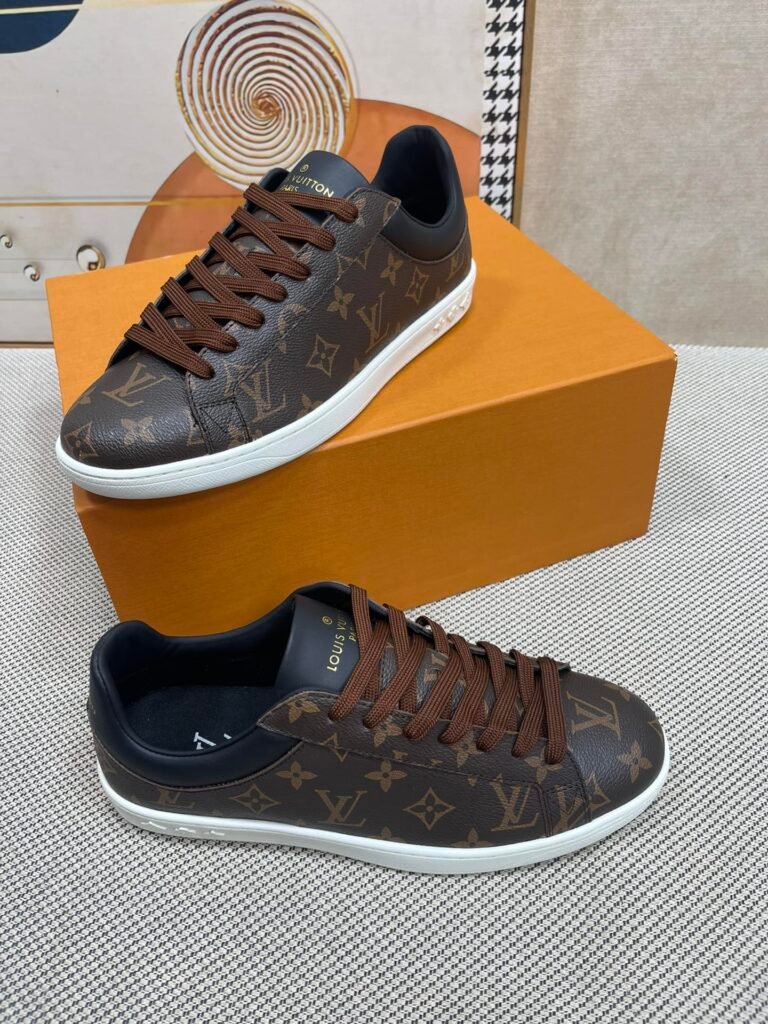 Louis Vuitton Men's White Low-Top Sneakers detail image 2