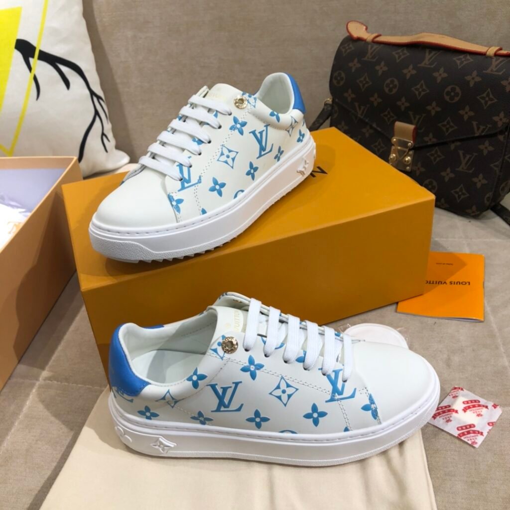 Louis Vuitton Unisex Platform Sneakers detail 2