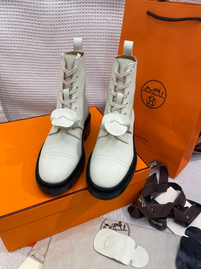 Hermès Unisex Boots detail 2
