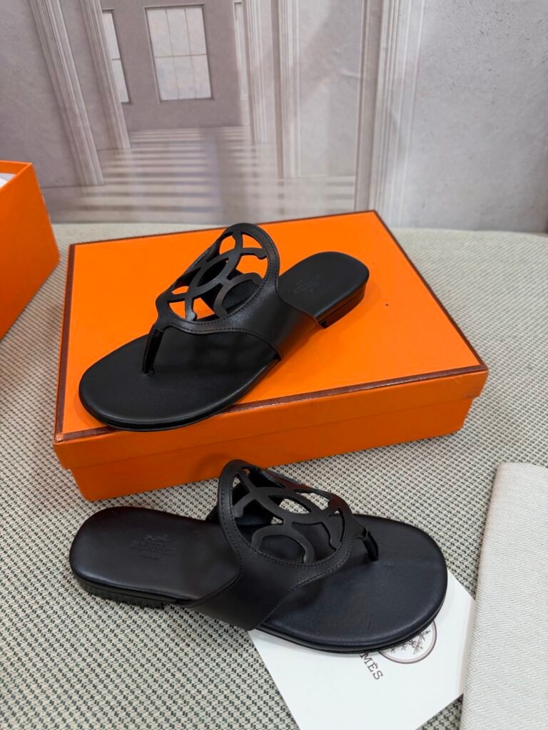 Hermès Unisex Slides detail 2