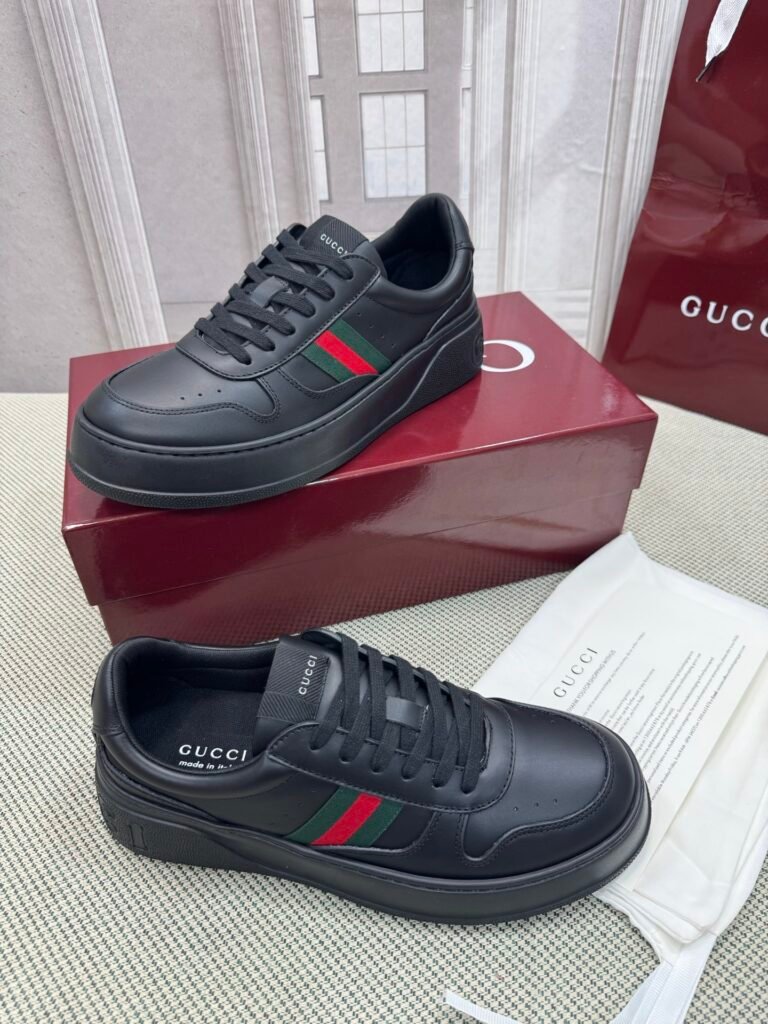 Gucci Unisex Chunky Sneakers detail image 2
