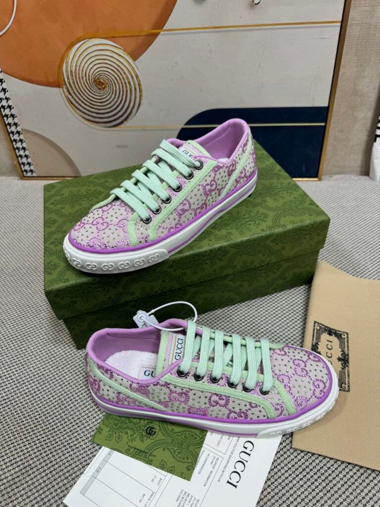 Gucci Unisex Crystal-Embellished Sneakers detail image 2