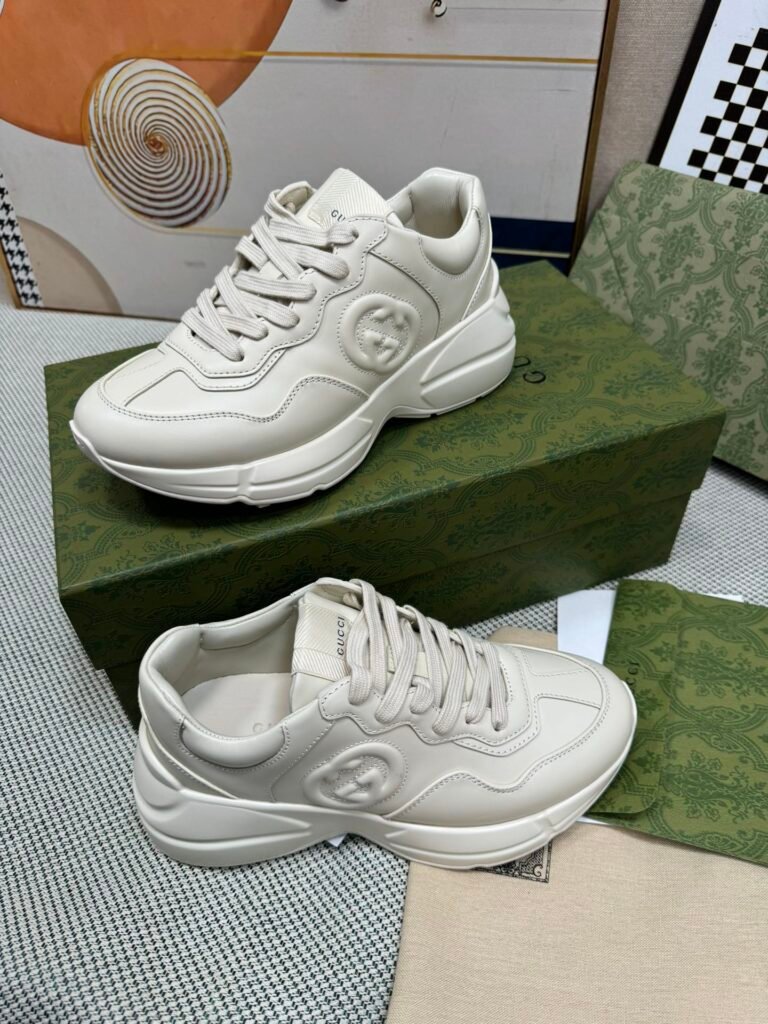 Dior Unisex Chunky Sneakers detail image 2
