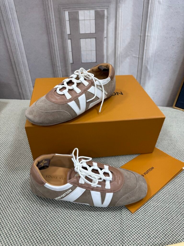 Louis Vuitton Unisex Driving Loafers detail 2