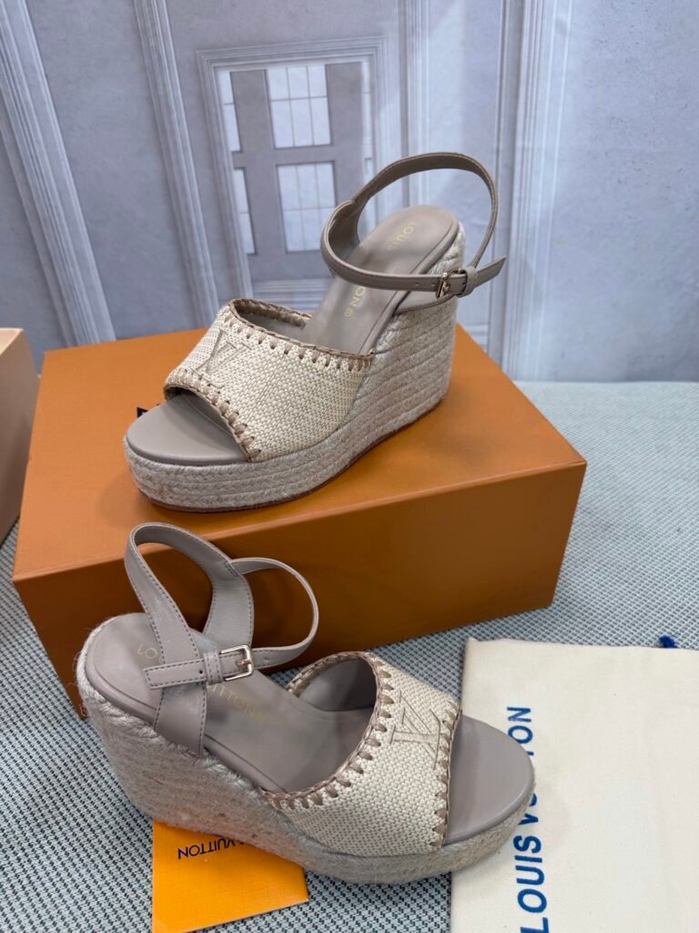 Louis Vuitton Unisex Platform Sneakers detail 2