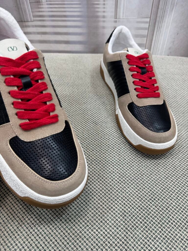 Valentino Garavani Unisex Loafers detail image 2