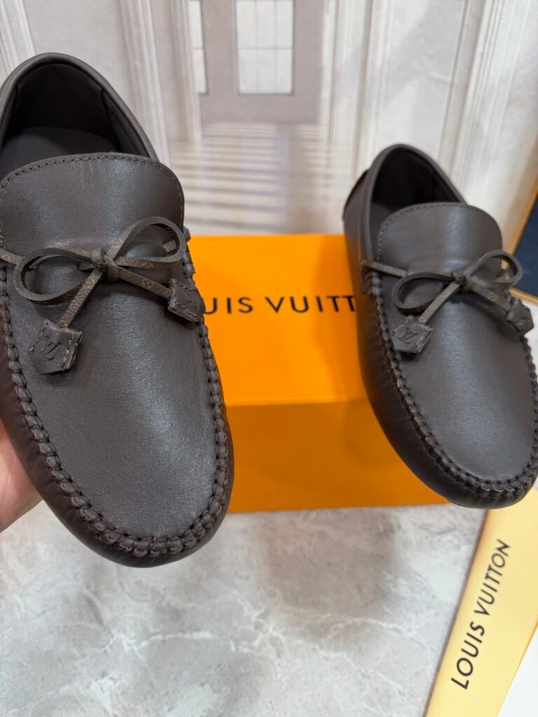 Louis Vuitton Unisex Driving Loafers detail 2