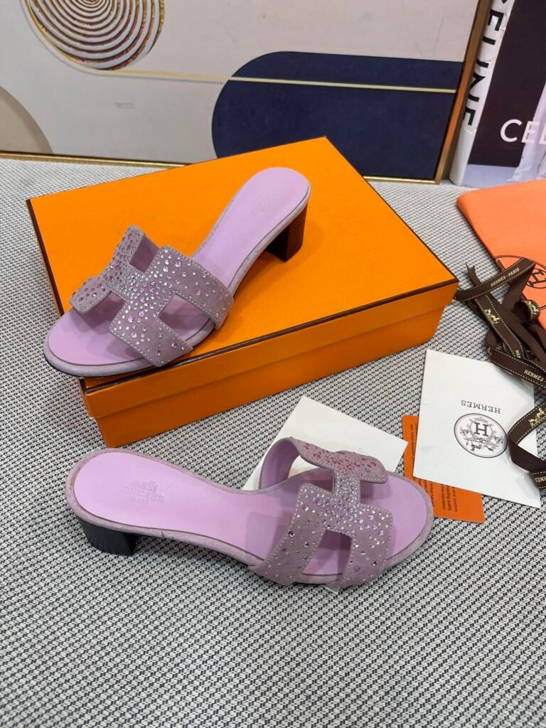 Hermès Unisex Slides detail 2