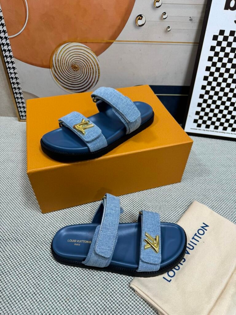 Louis Vuitton Unisex Slides detail image 2
