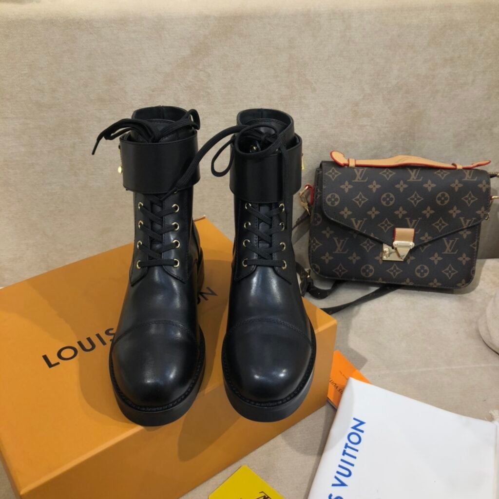 Louis Vuitton Unisex Combat Boots detail image 2