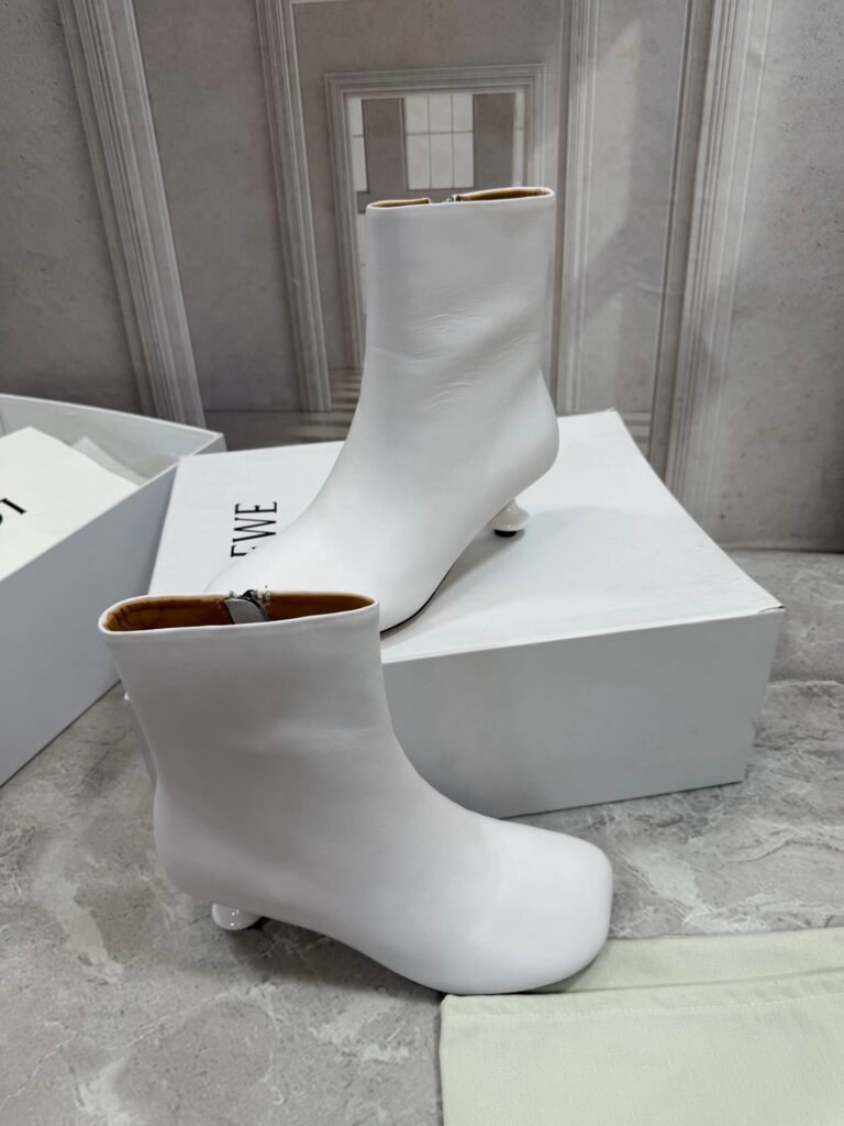 Loewe Unisex Ankle Boots detail 2