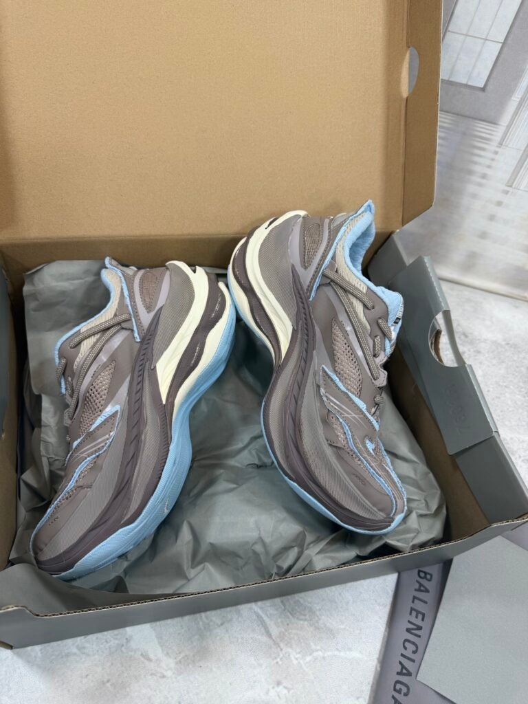 Balenciaga Unisex Distressed Sneakers detail image 2