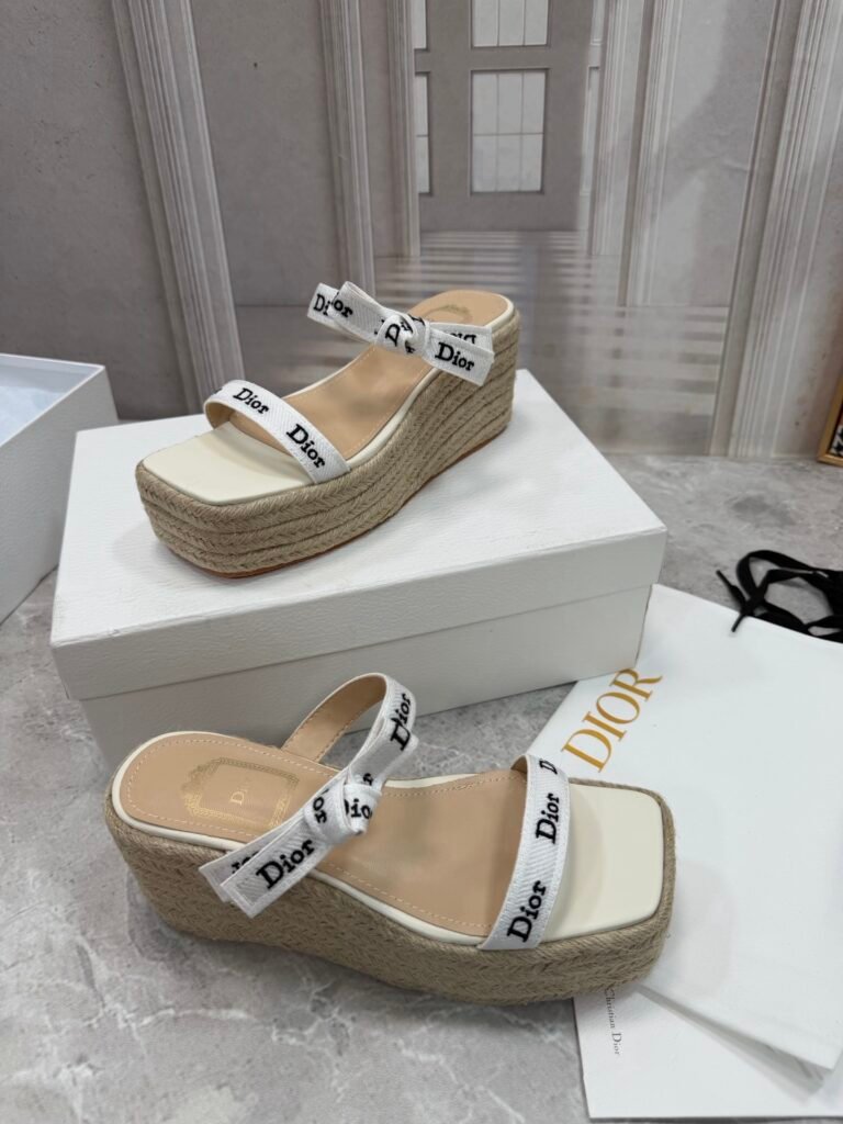 Dior Unisex Low-Top Sneakers detail image 2
