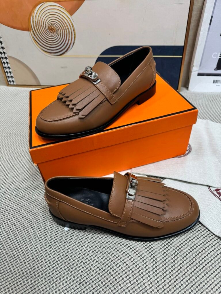 Hermès Unisex Loafers detail 2