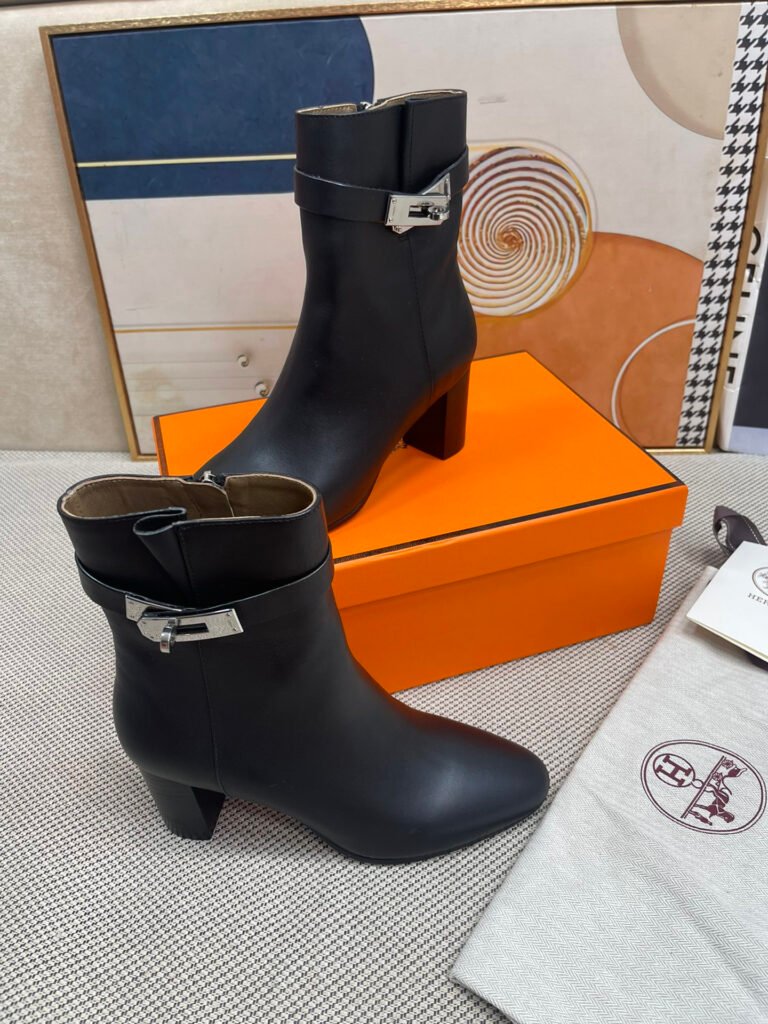 Hermès Unisex Boots detail 2
