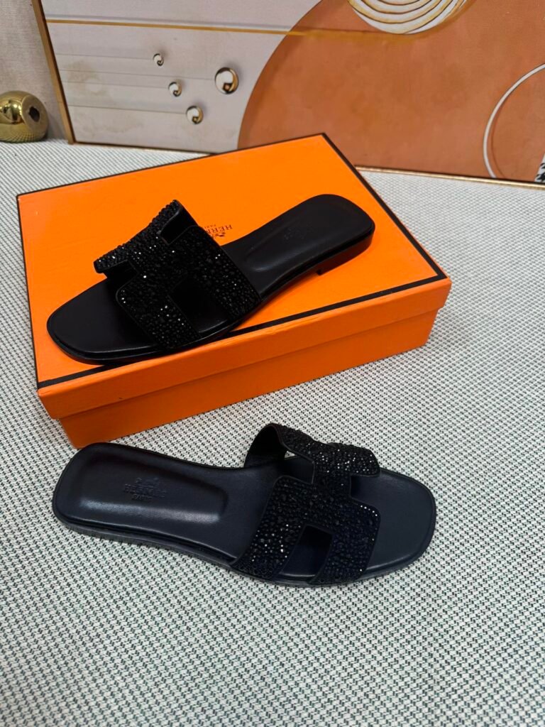 Hermès Unisex Slides detail 2